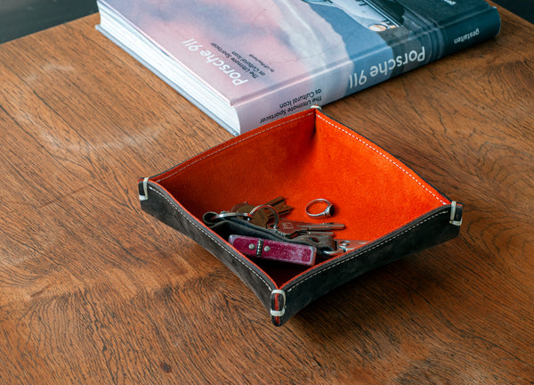 The 5 1/2" Catchall - Orange